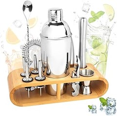 Guía para usar un set de coctelería con base de bambú